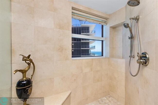 Building Photo - 2110 N Ocean Blvd