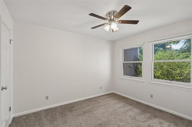 Building Photo - 7518 Woodthrush Dr