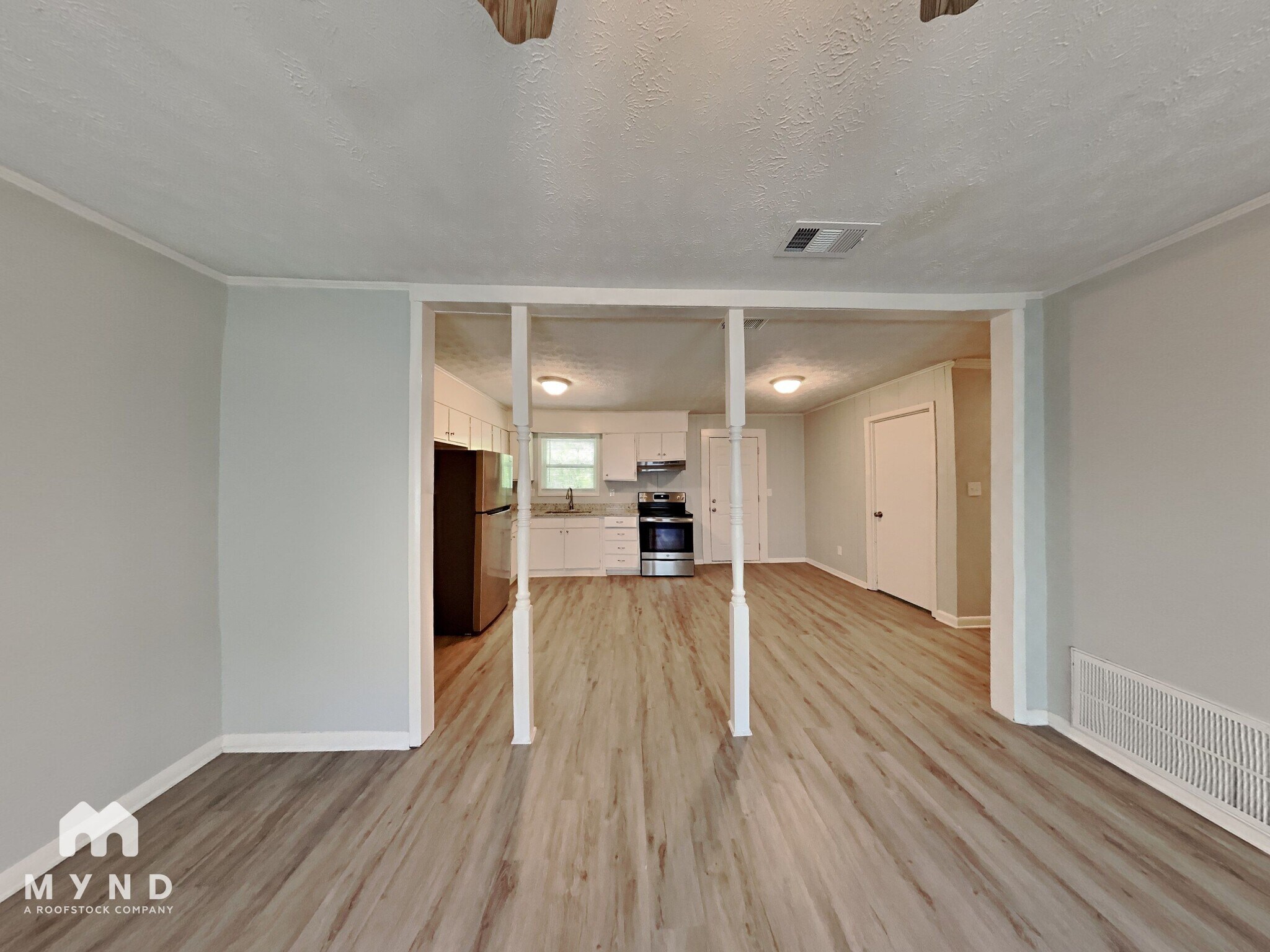 Building Photo - 1407 Sycamore Dr NW