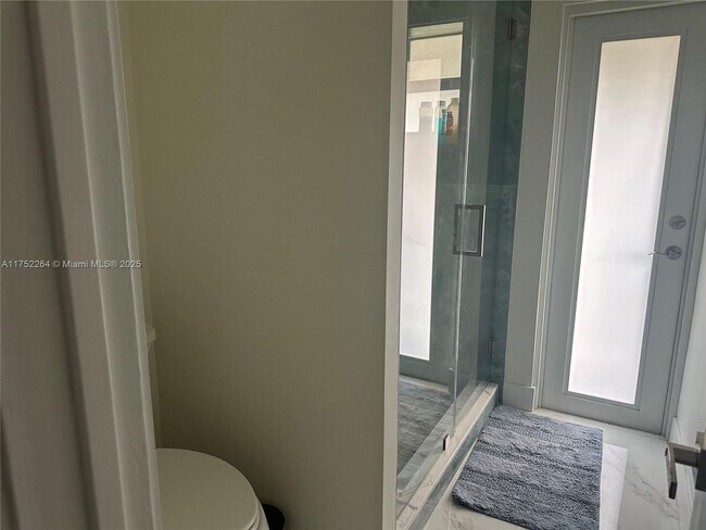 Building Photo - 13461 SW 98th Pl