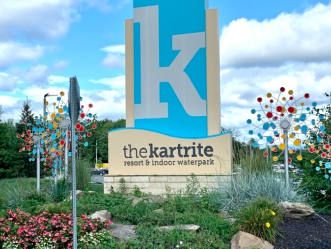 Building Photo - 186 Davos Rd