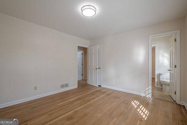 Building Photo - 45 Brandon Ridge Dr NE