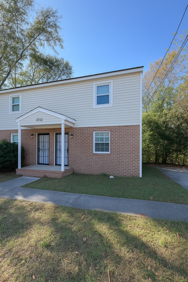 Primary Photo - 3712 Case St