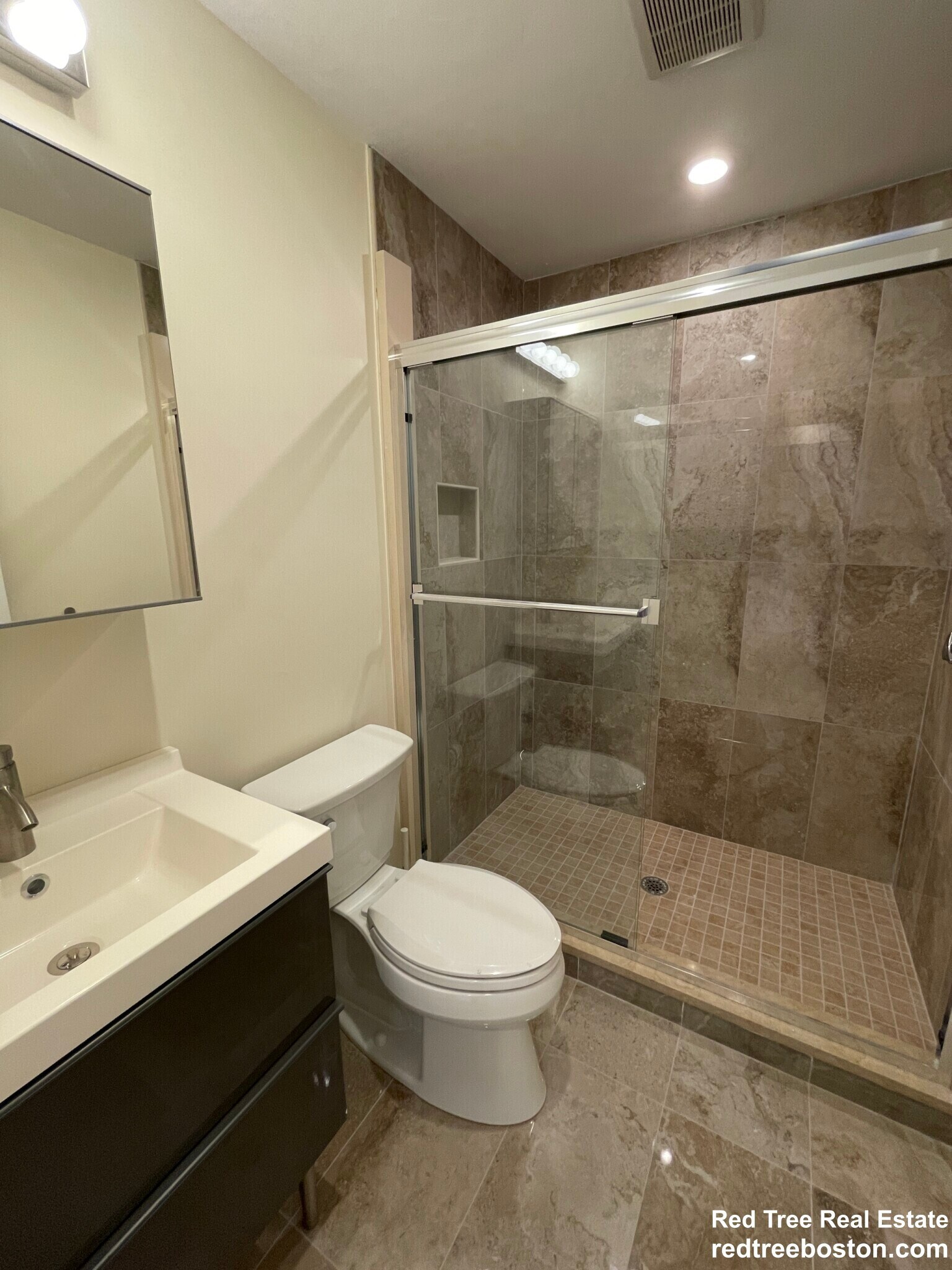 Building Photo - 1022 Commonwealth Ave