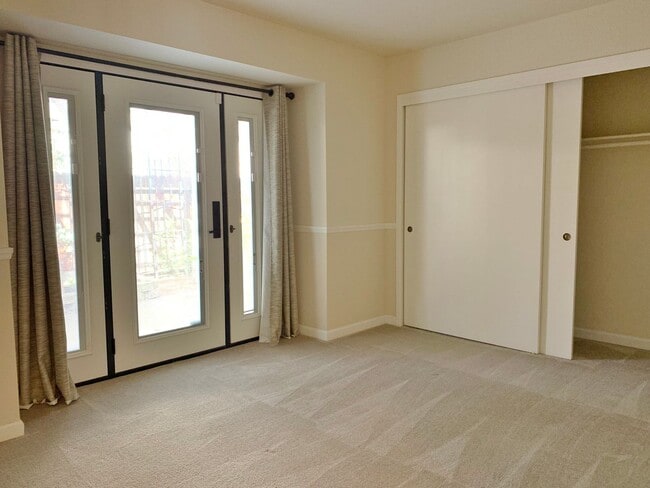 Building Photo - Single Story Home in Hollister