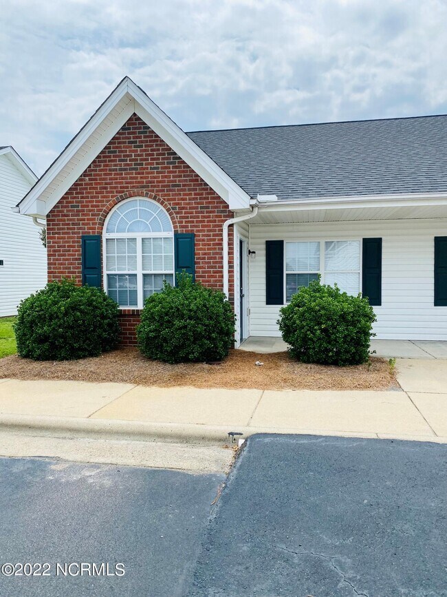 Primary Photo - 2119 Hurt Dr