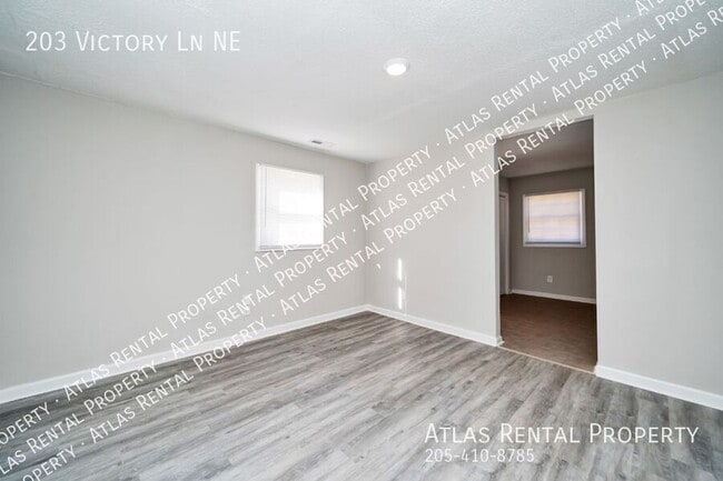 Building Photo - 203 Victory Ln NE