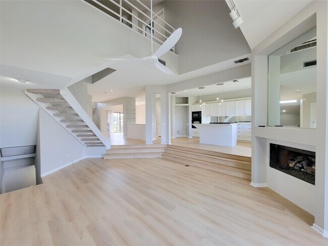Building Photo - 18309 Sandy Cove Dr