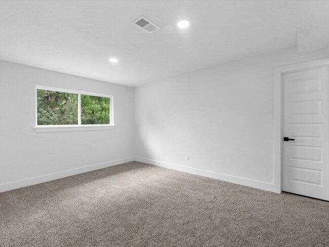 Building Photo - 9414 Stockport Dr