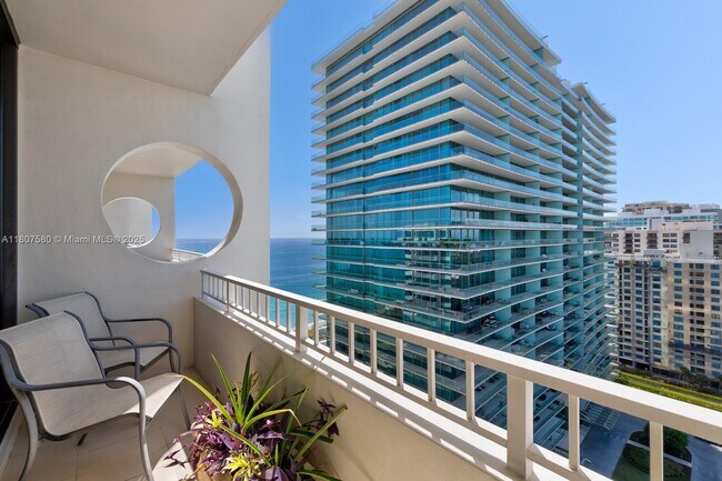 Building Photo - 10205 Collins Ave