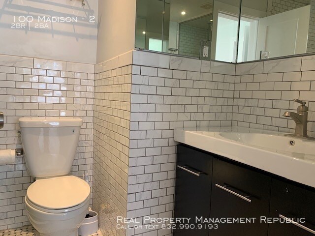 Building Photo - 100 Madison