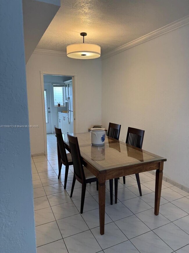 Building Photo - 7921 East Dr