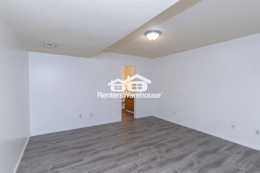 Building Photo - 1515 Galway Ct