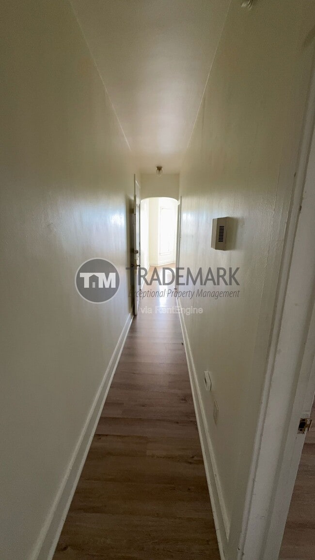 Building Photo - 137 S 2nd St