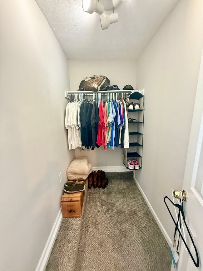 Building Photo - Inglewood Charmer! 3 Bedroom 2 Bath House with back deck & partially fenced yard