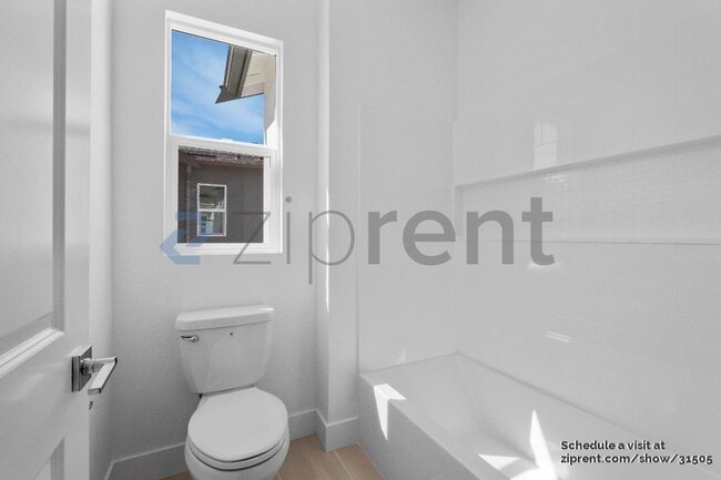 Building Photo - 146 W Ft Bragg Pl