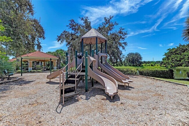 Building Photo - 650 Crane Prairie Way