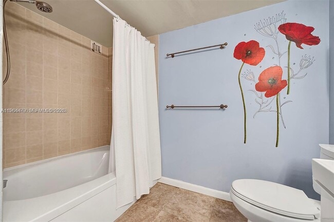 Building Photo - 1000 Parkview Dr