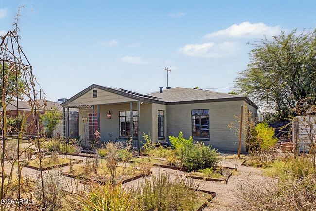 Building Photo - 1333 E Monte Vista Rd