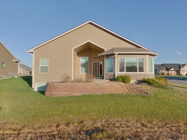 Building Photo - 1377 S Sierra Hls St