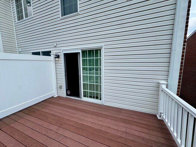 Building Photo - Move-In Ready Wexford Home Featuring Modern Updates and an Attached Two-Car