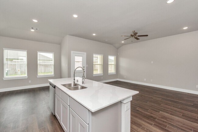 Building Photo - Welcome to the Drake – Where Comfort Meets...