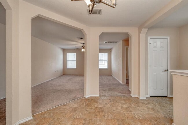 Building Photo - 7412 Cayenne Ln