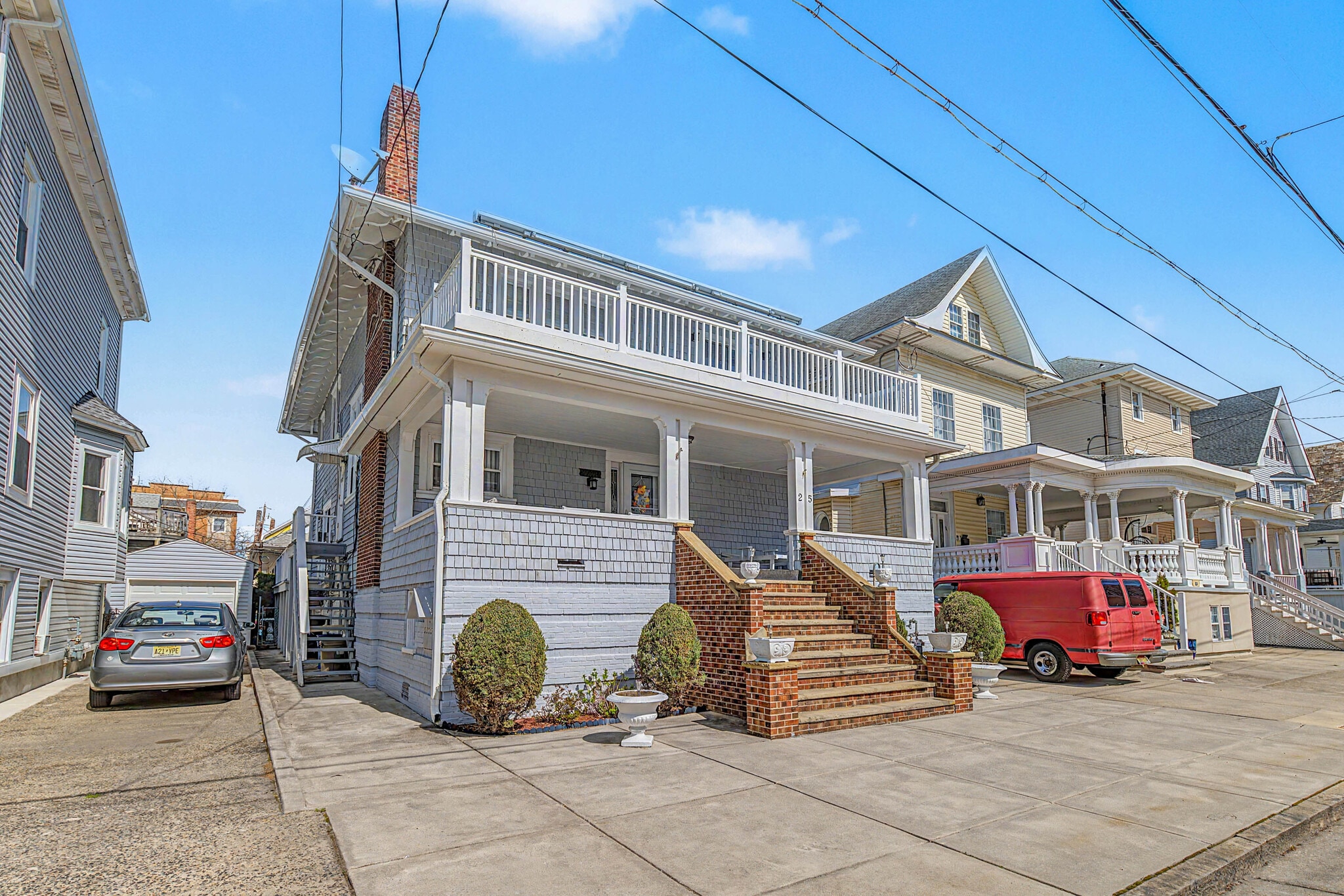 Building Photo - 25 S Kingston Ave