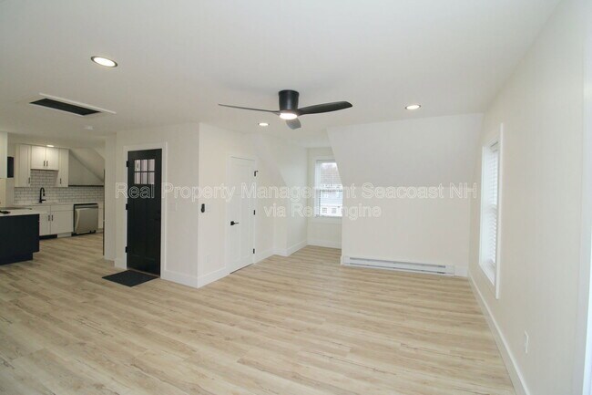 Building Photo - 253 1st NH Turnpike