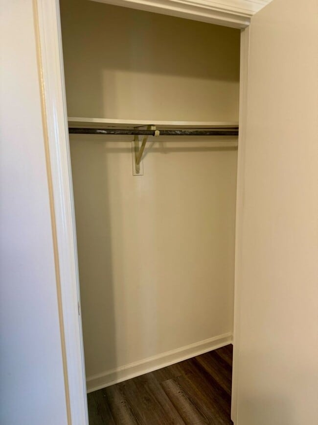Building Photo - Fully Updated Duplex in Blacksburg