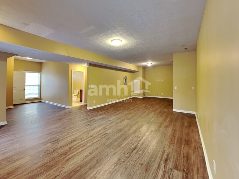 Building Photo - 435 Rocky Crest Dr