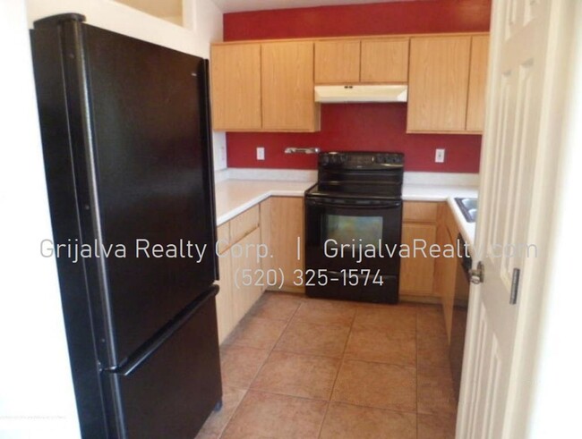 Building Photo - Lovely 2 BR, 2 BA House on the Westside (G...