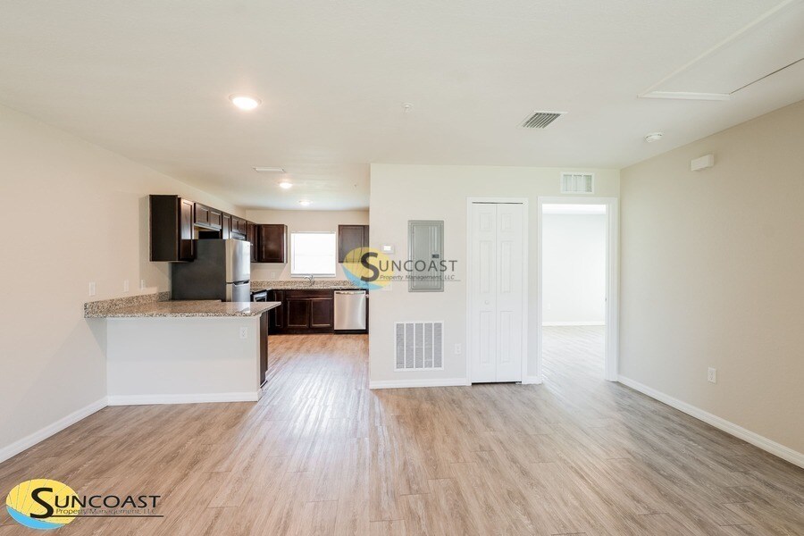 Building Photo - 8024 Juniper Rd