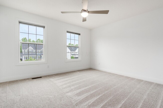 Building Photo - 3189 Glenmead Dr