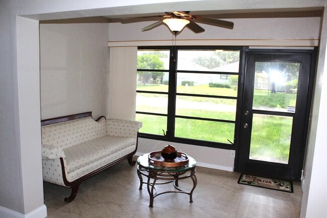 Building Photo - 4435 Pandana Tree Rd