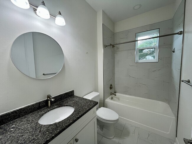 Building Photo - 821 Oak Bend Ln