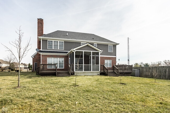 Building Photo - 8102 Fairway Dr