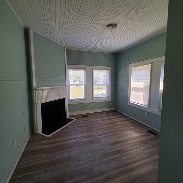Bedroom 3 - 1423 Lucas St