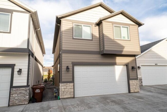 Building Photo - 8676 N Shadow Creek Alley