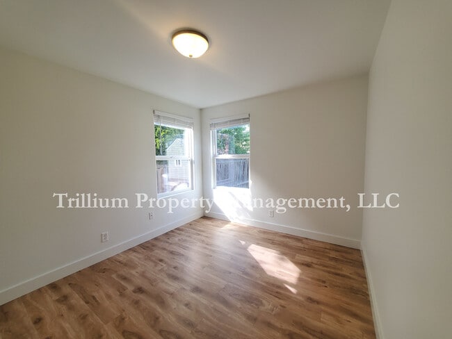 Building Photo - 4835 N Willamette Blvd