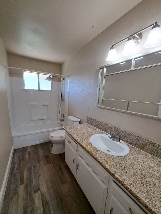 Building Photo - Stunning 4-Bedroom Kerman Home with Swimming Pool Available Soon!