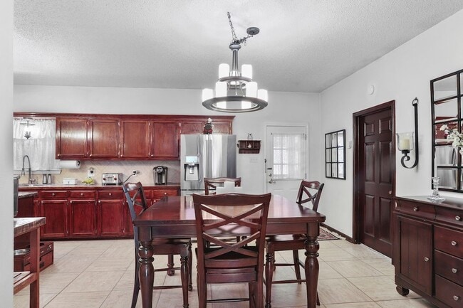 Building Photo - 38389 Oakleigh Ln