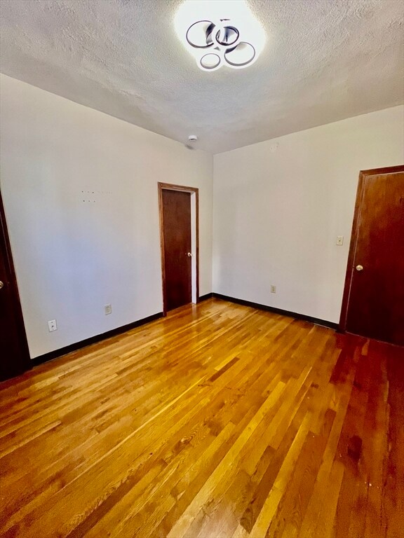 Building Photo - 417-419-419 Ferry St