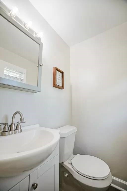 Building Photo - 2106 Longleaf Dr