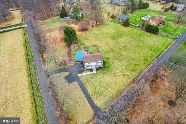 Building Photo - 3554 N Sugan Rd