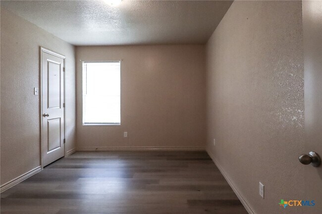 Building Photo - 6203 Twistleaf Ln