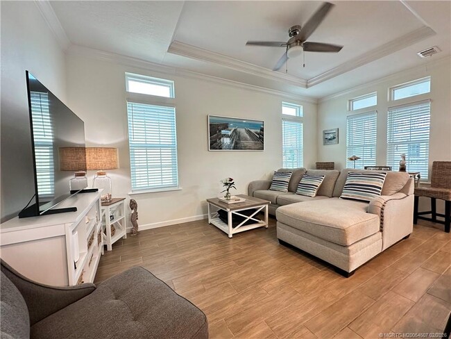 Building Photo - 378 NE Wharf Way