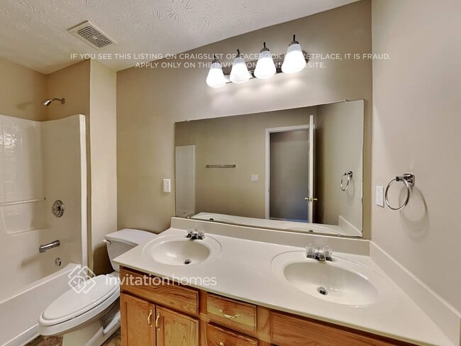 Building Photo - 4237 Wood Cove Dr