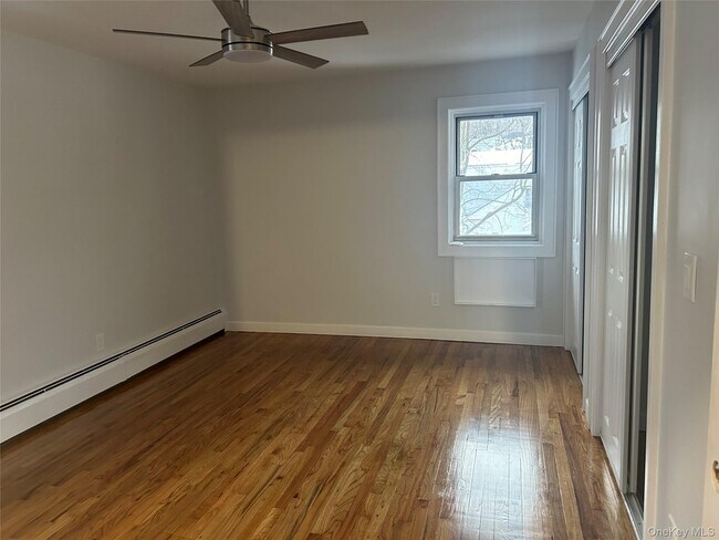 Building Photo - 157 6th Ave