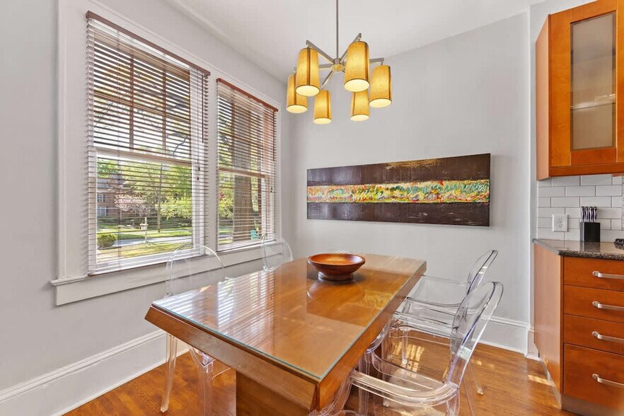 Building Photo - 500 Queens Rd